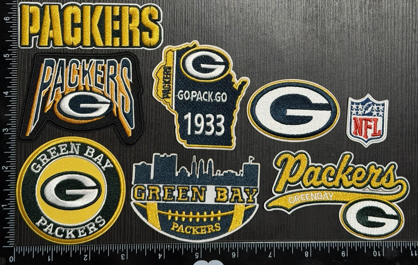 LOT OF 8 GREEN BAY PACKERS IRON ON EMBROIDERED PATCHES EVERYTHING IN PHOTO