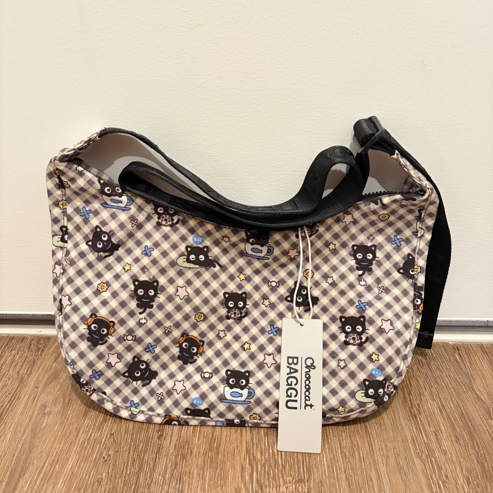 BAGGU Sanrio Chococat Gingham Medium Nylon Crescent Bag UO Exclusive IN HAND