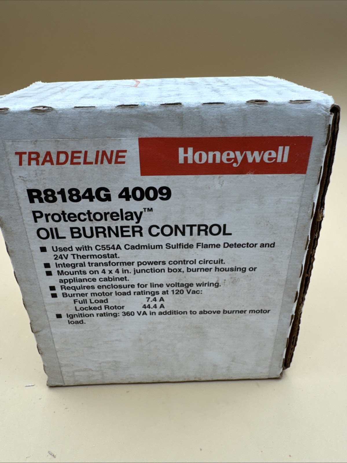 Honeywell R8184G4009 Oil Burner Control with Intermittent Ignition System NOS Honeywell R8184G4009 Oil Burner Control with Intermittent Ignition System NOS