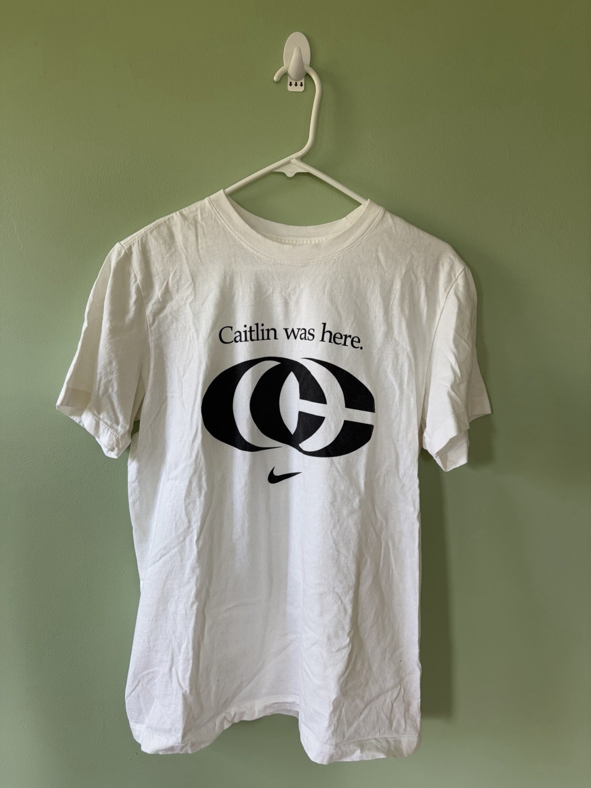 Nike Caitlin Clark “Caitlin Was Here” CC Logo T-Shirt White Medium Nike Caitlin Clark “Caitlin Was Here” CC Logo T-Shirt White Medium