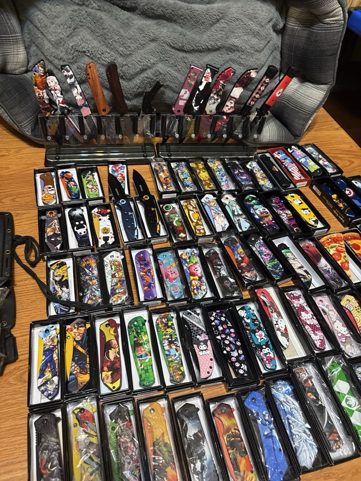 Wholesale Characters Spring Assisted Open Pocket Knife Buyer Choice 10 Pcs Wholesale Characters Spring Assisted Open Pocket Knife Buyer Choice 10 Pcs