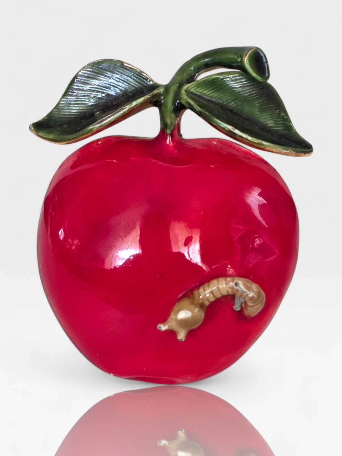 VINTAGE ORIGINAL BY ROBERT ENAMEL FRUIT APPLE PIN BROOCH SIGNED