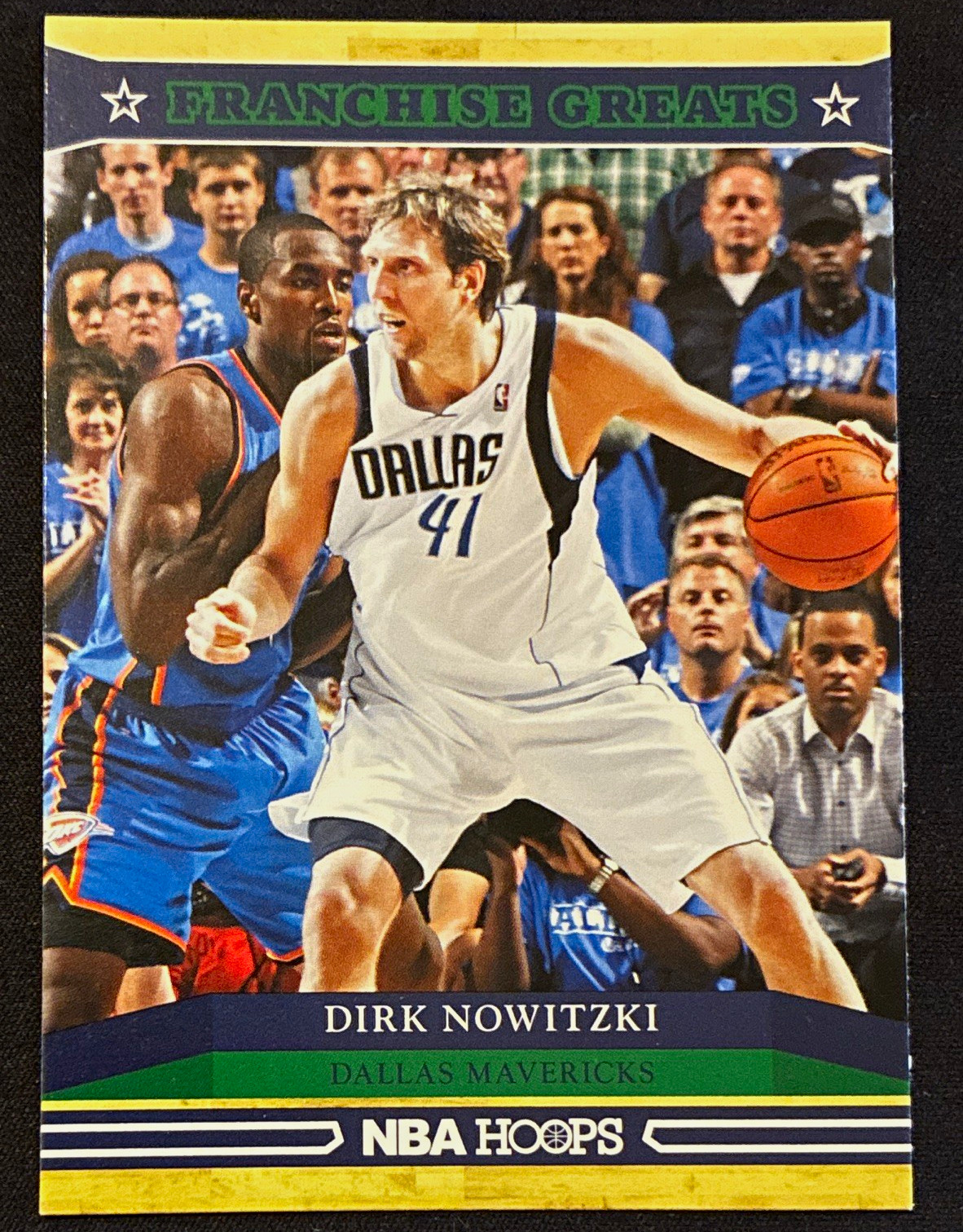 Panini 2012-13 NBA Hoops Franchise Greats Dirk Nowitzki #17 Mavericks