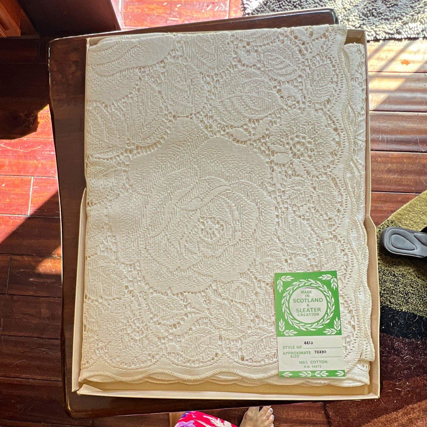 Vintage Sleater Lace Floral Tablecloth 70x90 Rectangle White 100% Cotton Style Vintage Sleater Lace Floral Tablecloth 70x90 Rectangle White 100% Cotton Style
