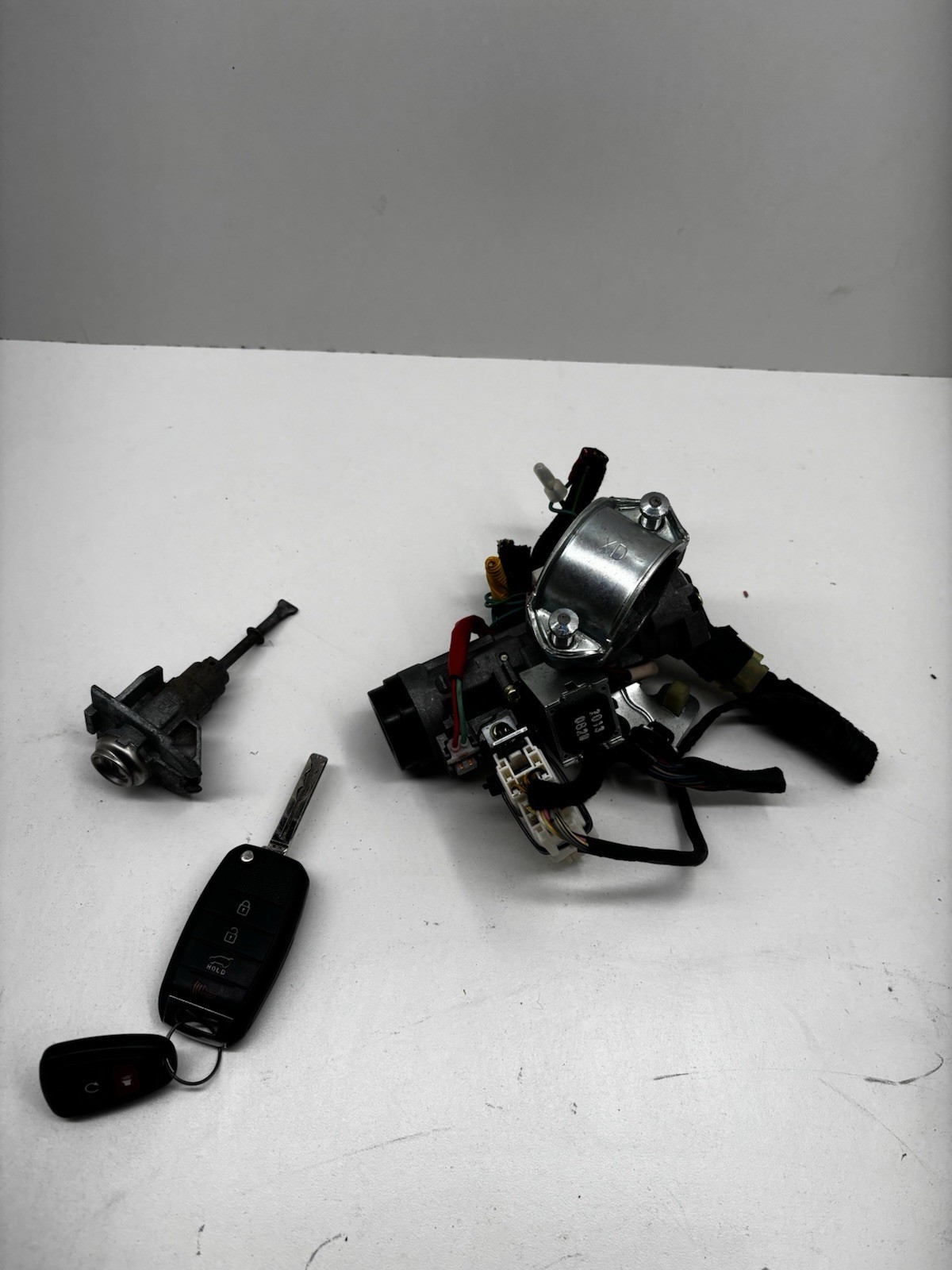 2014-2015 Kia Sorento Ignition Switch Lock Cylinder Steering Assembly Key OEM