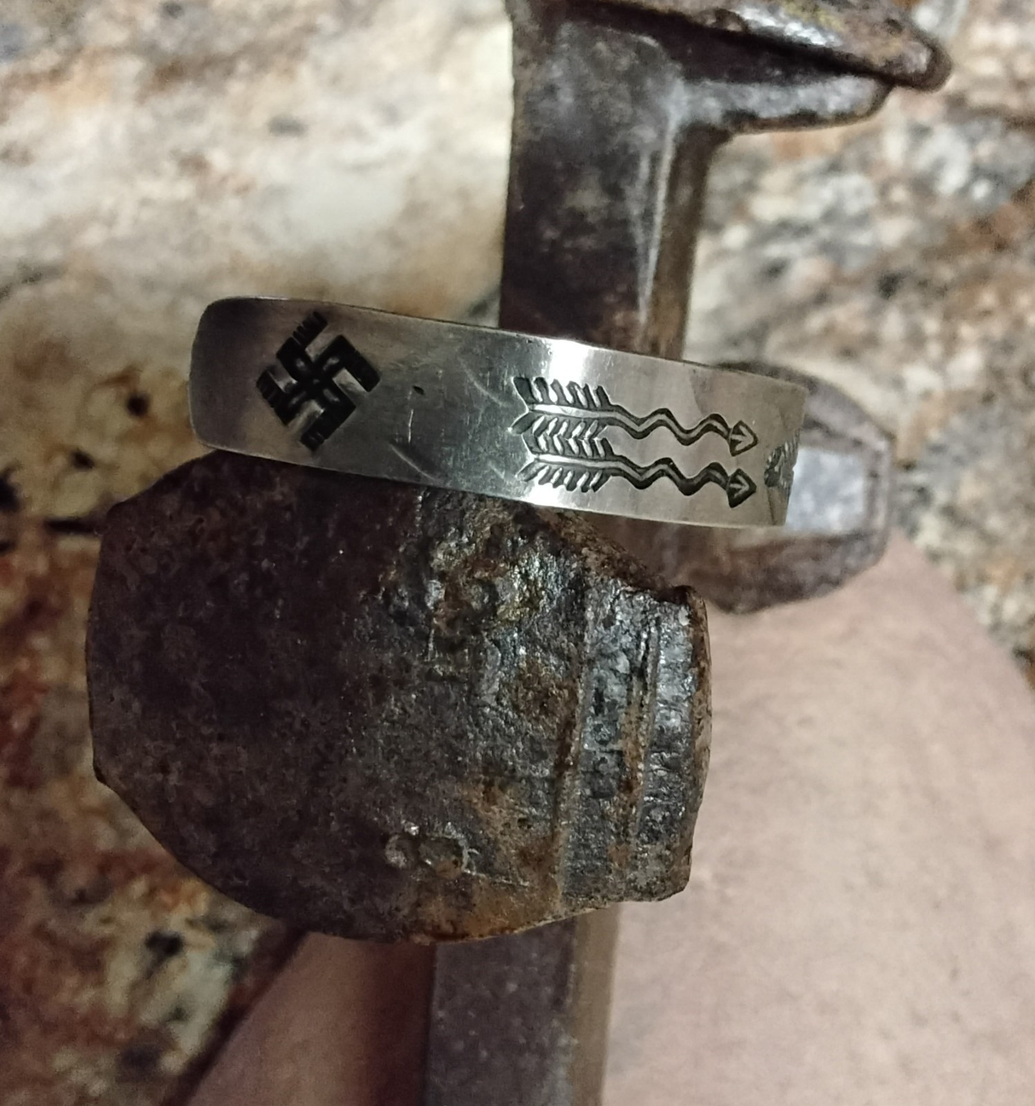 Native American Fred Harvey Era Silver Cuff Bracelet Arrow/Whirling Log Native American Fred Harvey Era Silver Cuff Bracelet Arrow/Whirling Log
