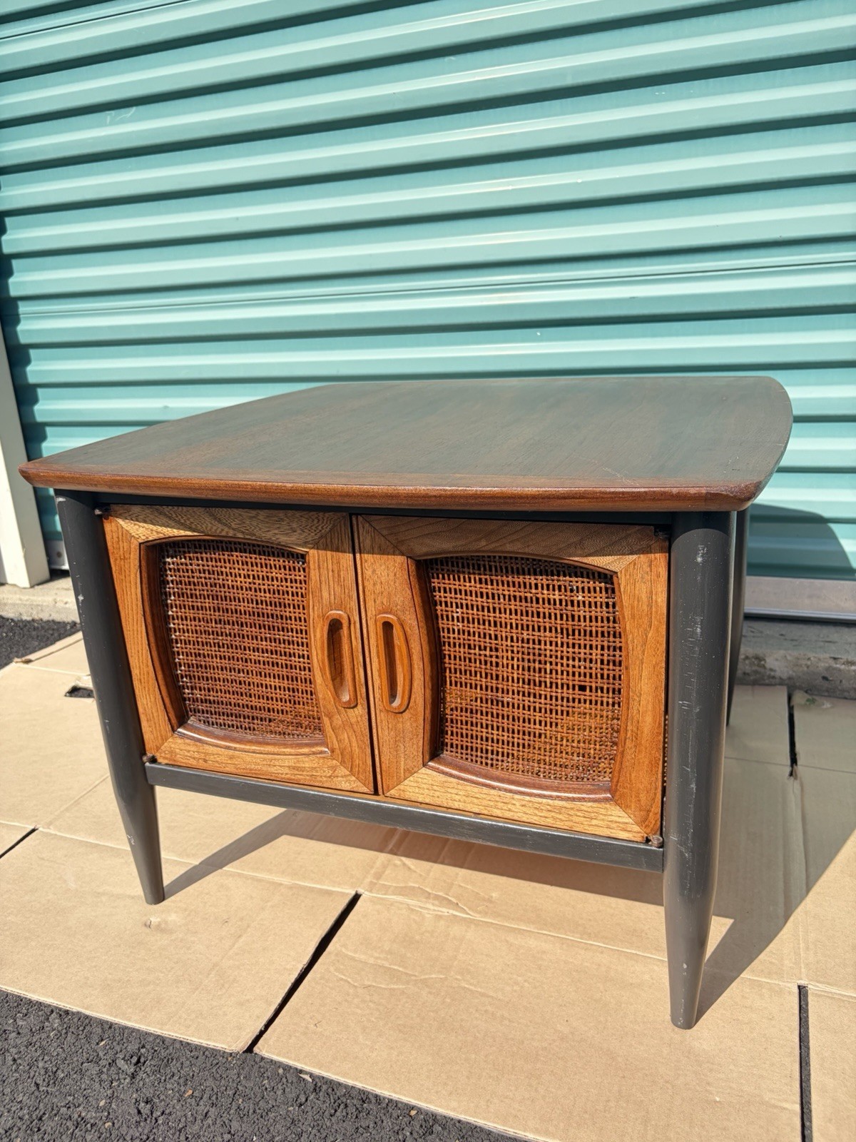 Vintage Lane Perception Mid Century Modern Walnut End Table Cane Doors 1024-92