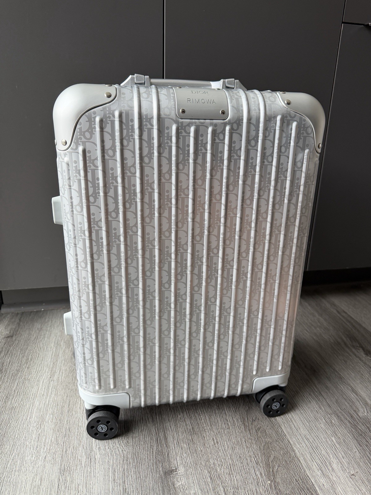 Dior X Rimowa Silver 21” Aluminum Oblique Carry On Dior X Rimowa Silver 21” Aluminum Oblique Carry On
