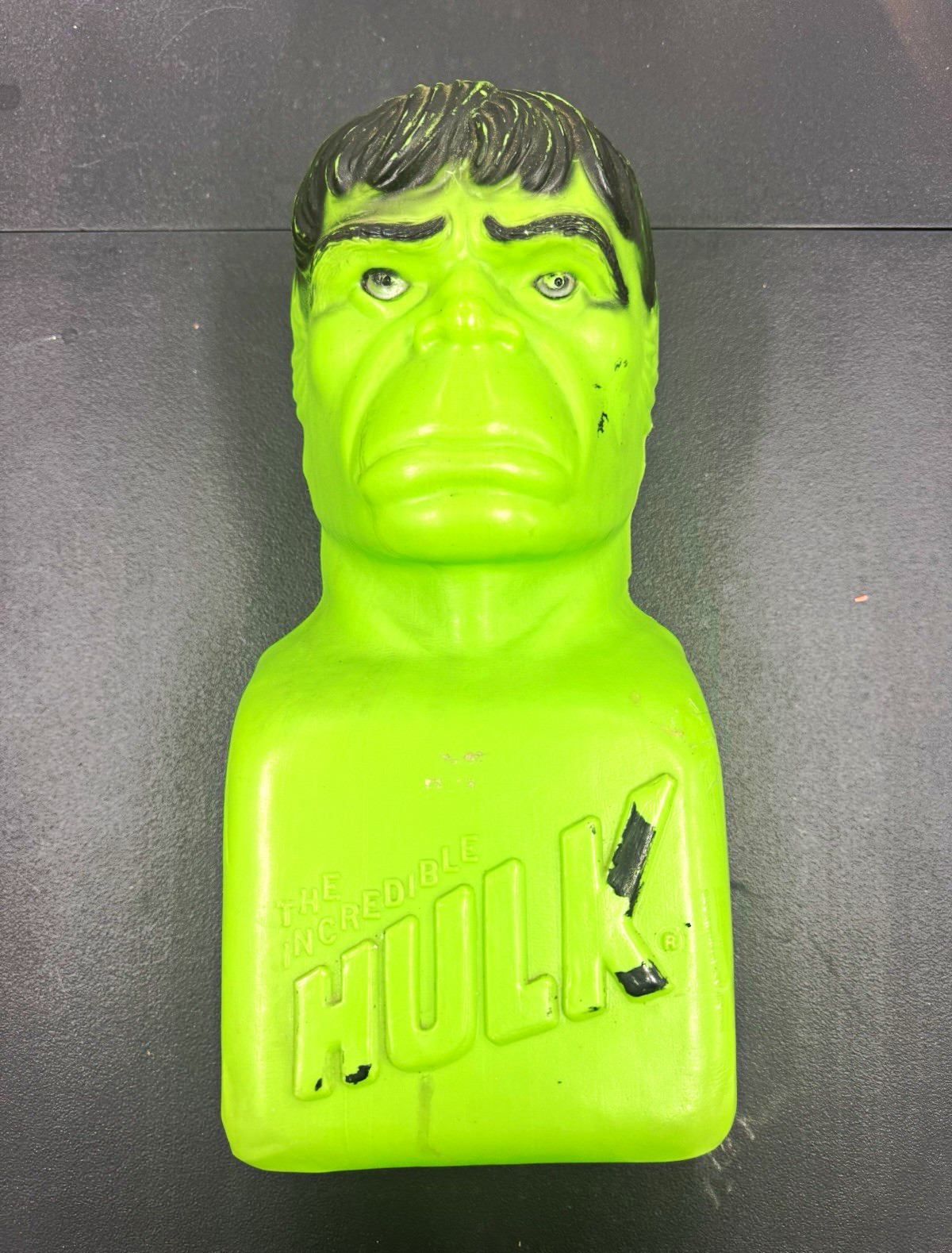 Marvel Incredible Hulk Plastic Character Coin Bank Collectors Edition Original Marvel Incredible Hulk Plastic Character Coin Bank Collectors Edition Original