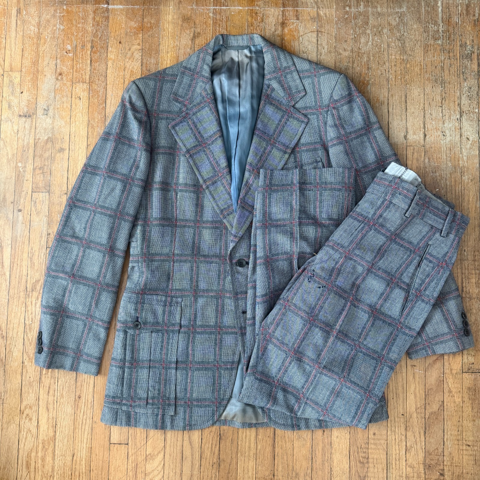 1970s Roland Meledandri Grey Plaid Wool half belt 2-piece Suit 40R 1970s Roland Meledandri Grey Plaid Wool half belt 2-piece Suit 40R