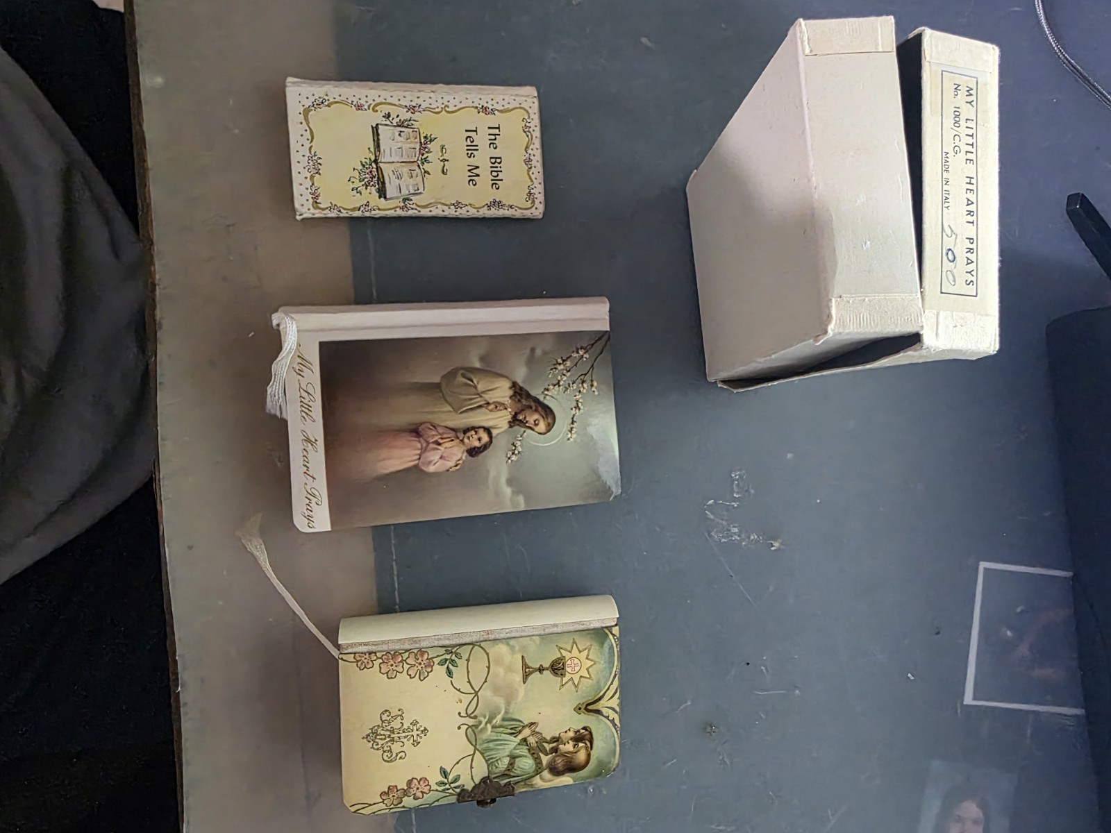 Vintage miniature prayer books 1953 VINTAGE MY LITTLE HEARTS The Key of Heaven Vintage miniature prayer books 1953 VINTAGE MY LITTLE HEARTS The Key of Heaven