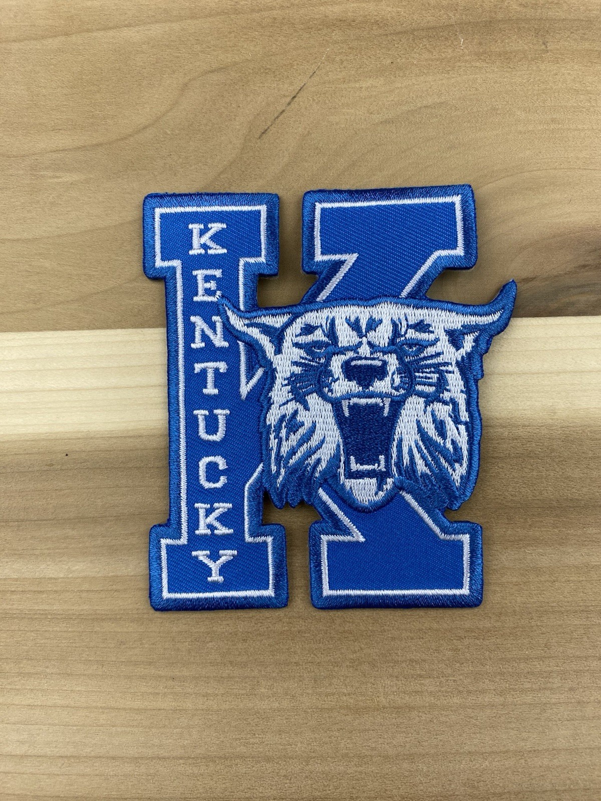 UK KENTUCKY WILDCATS EMBROIDERED IRON ON PATCH 3.5” X 3.5” UK KENTUCKY WILDCATS EMBROIDERED IRON ON PATCH 3.5” X 3.5”