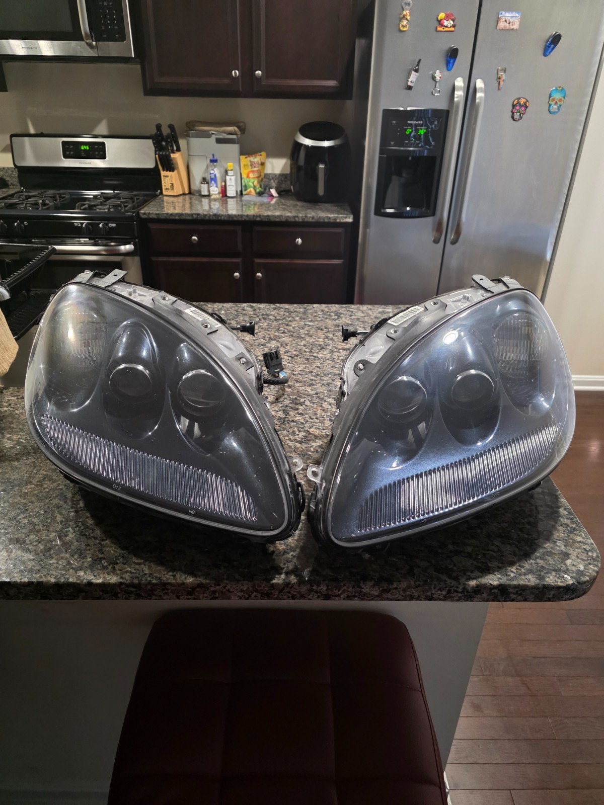 2005-2013 Chevrolet Corvette HID Left and Right Side Headlight Assembly OEM 2005-2013 Chevrolet Corvette HID Left and Right Side Headlight Assembly OEM