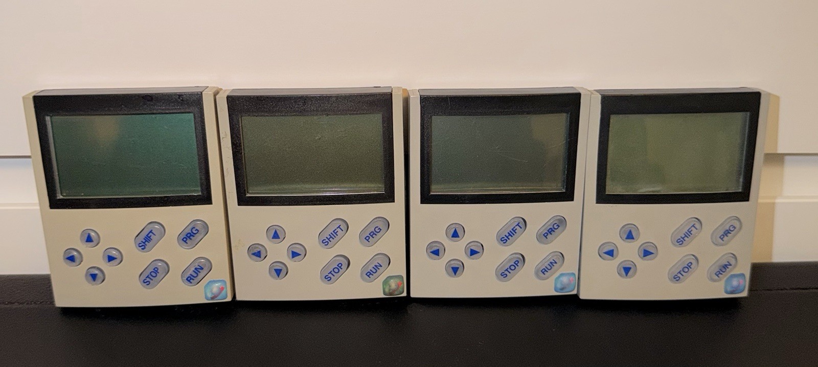 Lenze EMZ9371BC Inverter Operating Panel Lenze EMZ9371BC Inverter Operating Panel