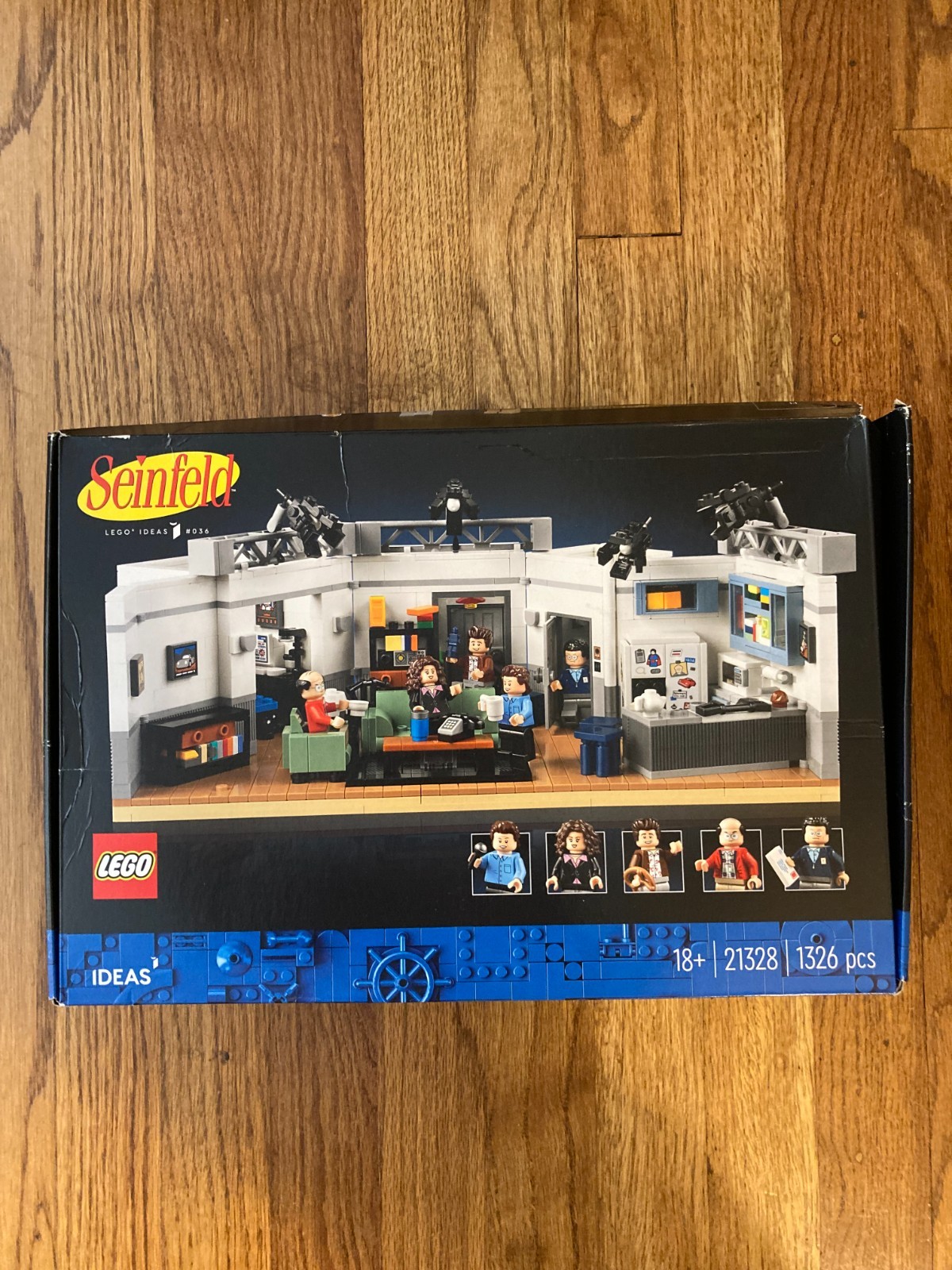 LEGO Ideas 21328 Seinfeld NEW But Damaged Box LEGO Ideas 21328 Seinfeld NEW But Damaged Box