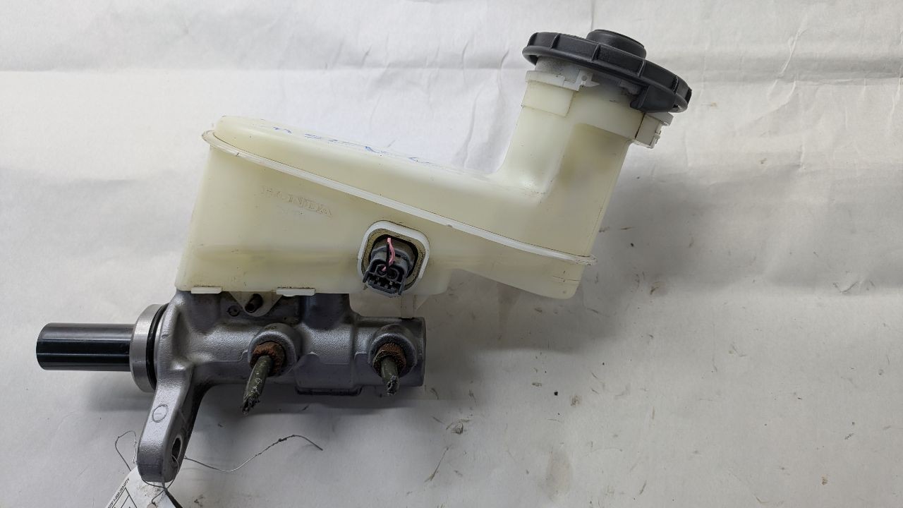 Used Brake Master Cylinder fits: 2016 Honda Pilot  Grade A