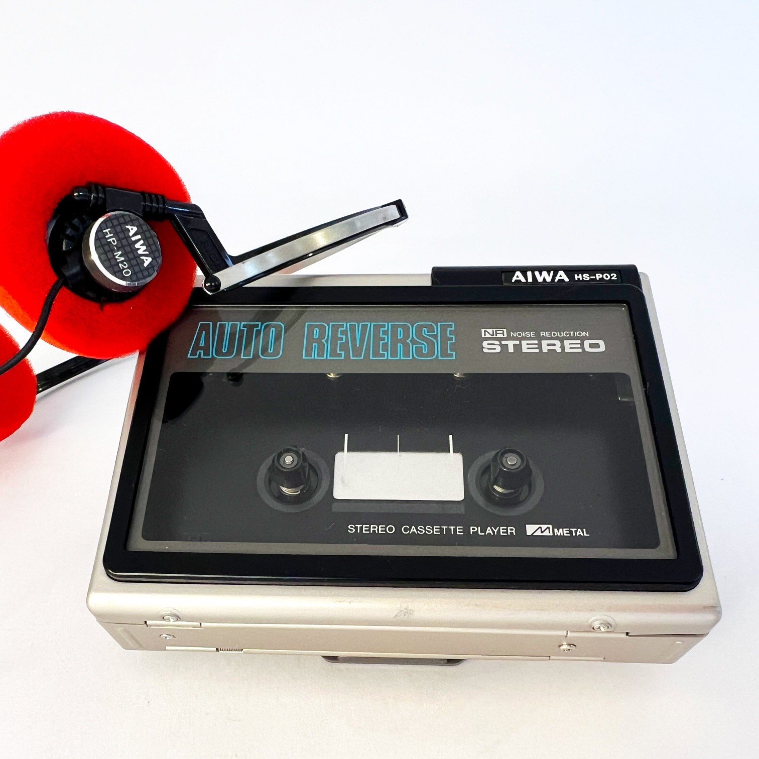 Rare VTG AIWA HS-P02 1982 Cassette Player w/ HP-M20 Headphones NEEDS WORK