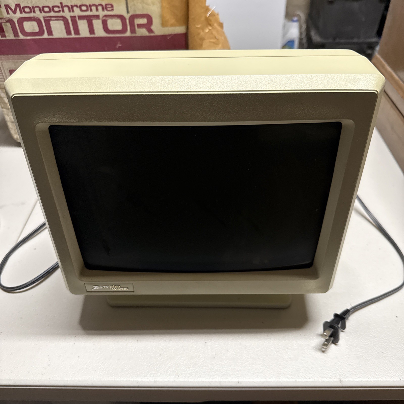 VINTAGE MONOCHROME COMPOSITE MONITOR in OG BOX VINTAGE MONOCHROME COMPOSITE MONITOR in OG BOX