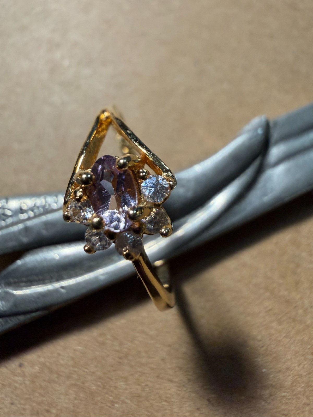 Vintage Lind Jewelry Co. Gold Electroplate Lavender Rhinestone Ring Sz 9 Vintage Lind Jewelry Co. Gold Electroplate Lavender Rhinestone Ring Sz 9