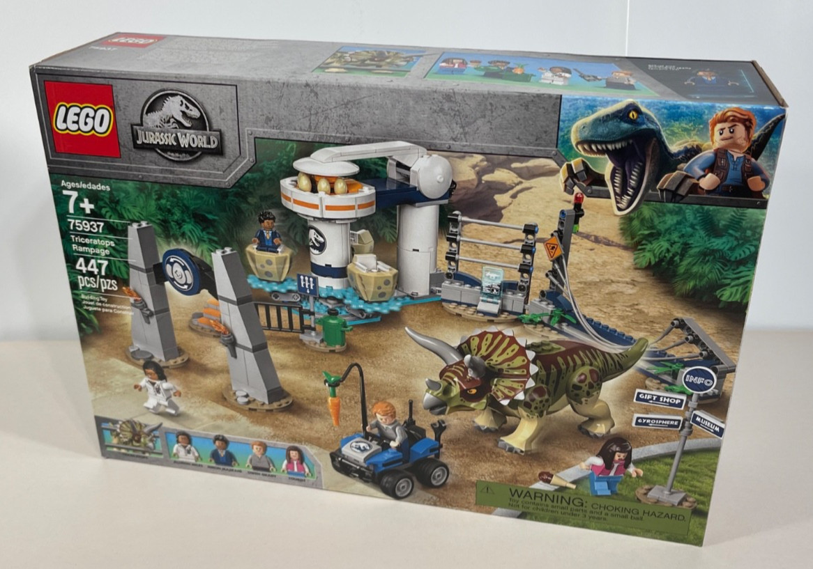 LEGO Jurassic World 75937 Triceratops Rampage Set New Sealed Retired