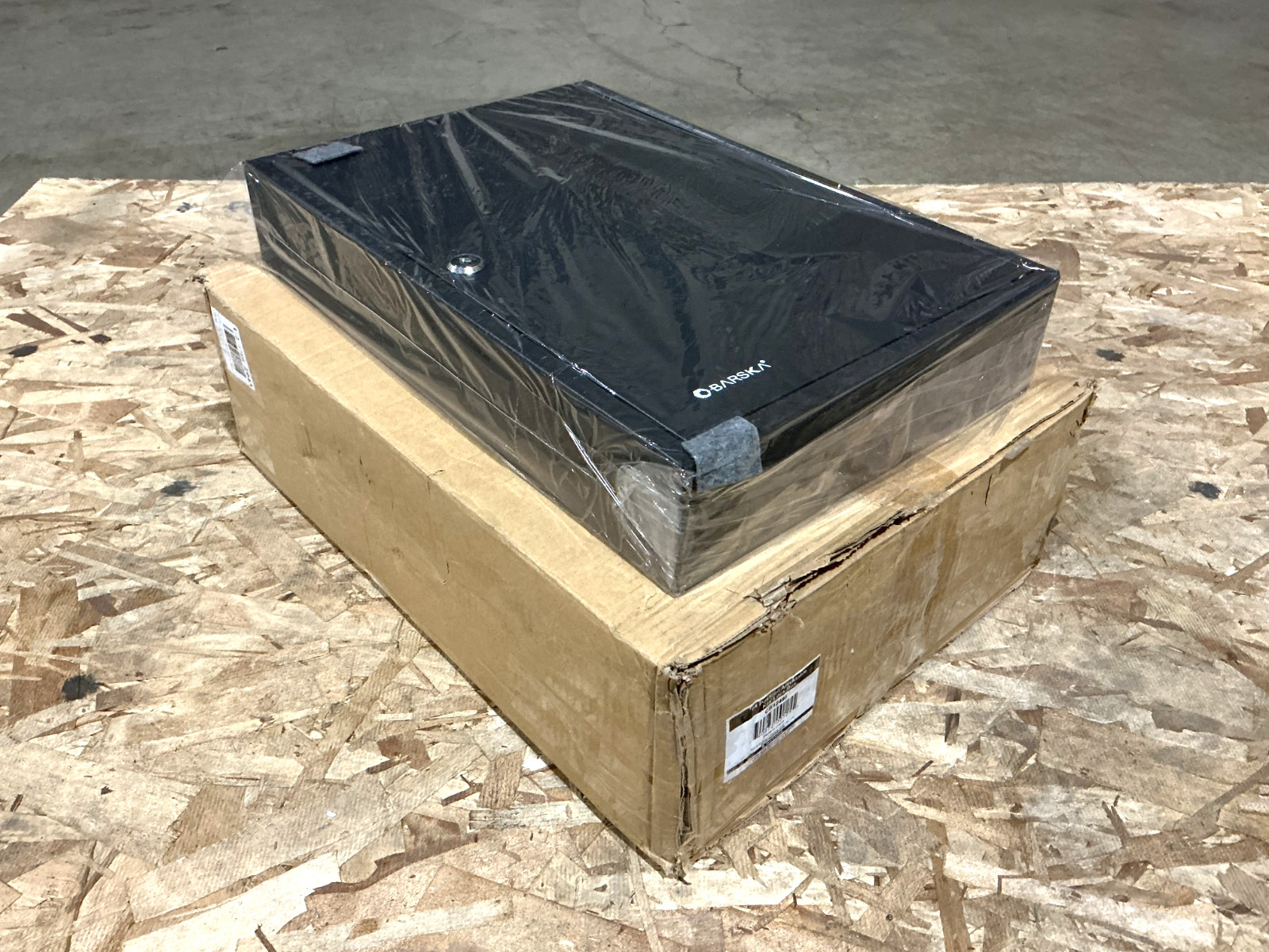 New Barska CB12486 64-Position Adjustable Key Box 3.15\