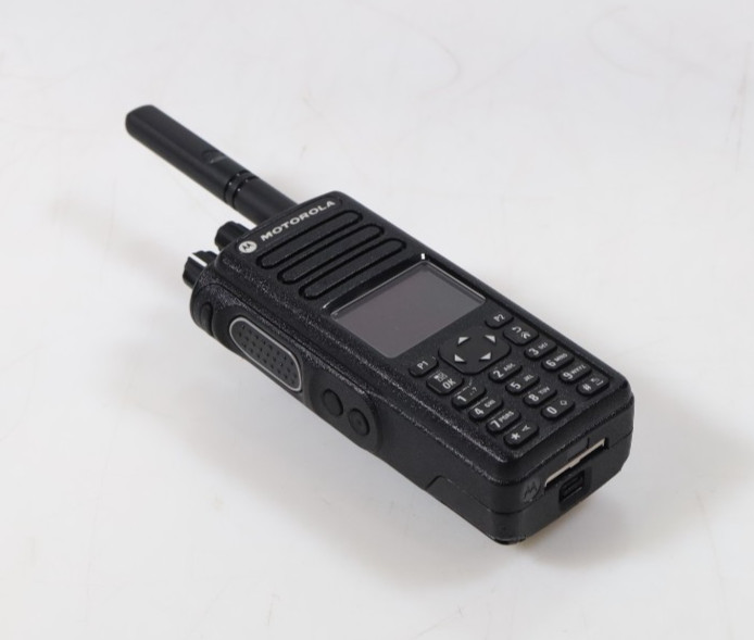 Motorola XPR 7550e UHF Digital Two-Way Radio AAH56RDN9WA1AN w Antenna Motorola XPR 7550e UHF Digital Two-Way Radio AAH56RDN9WA1AN w Antenna