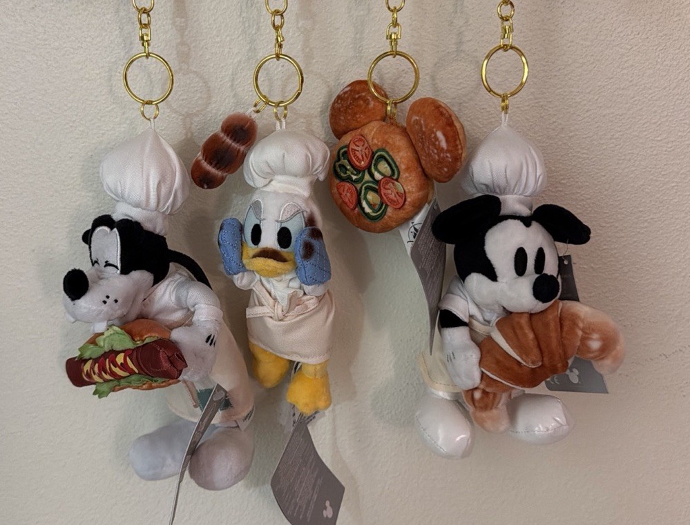Disney 2026 Mickey's Bakery Chef Collection Mickey Goofy Donald Set Of 4 Disney 2026 Mickey's Bakery Chef Collection Mickey Goofy Donald Set Of 4