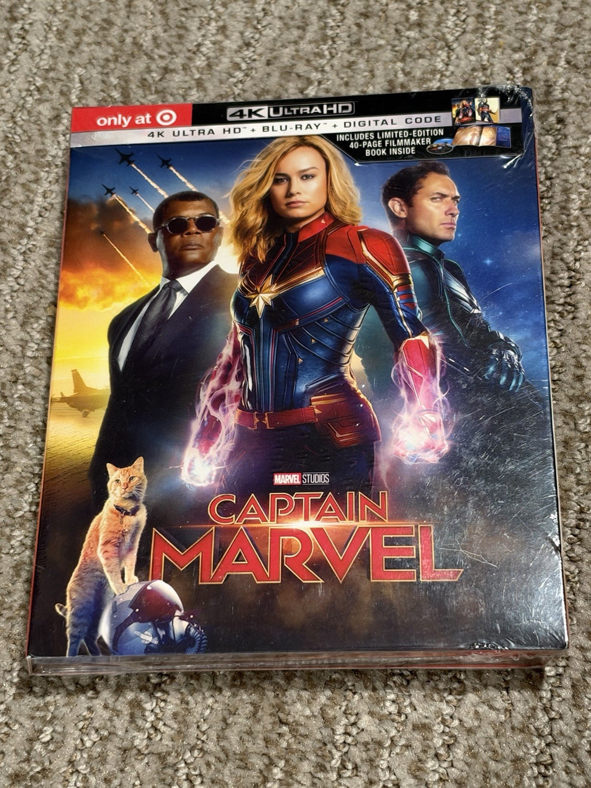 Captain Marvel 4K Blu-ray UHD 2019 Target Exclusive + Book OOP NEW SEALED Captain Marvel 4K Blu-ray UHD 2019 Target Exclusive + Book OOP NEW SEALED