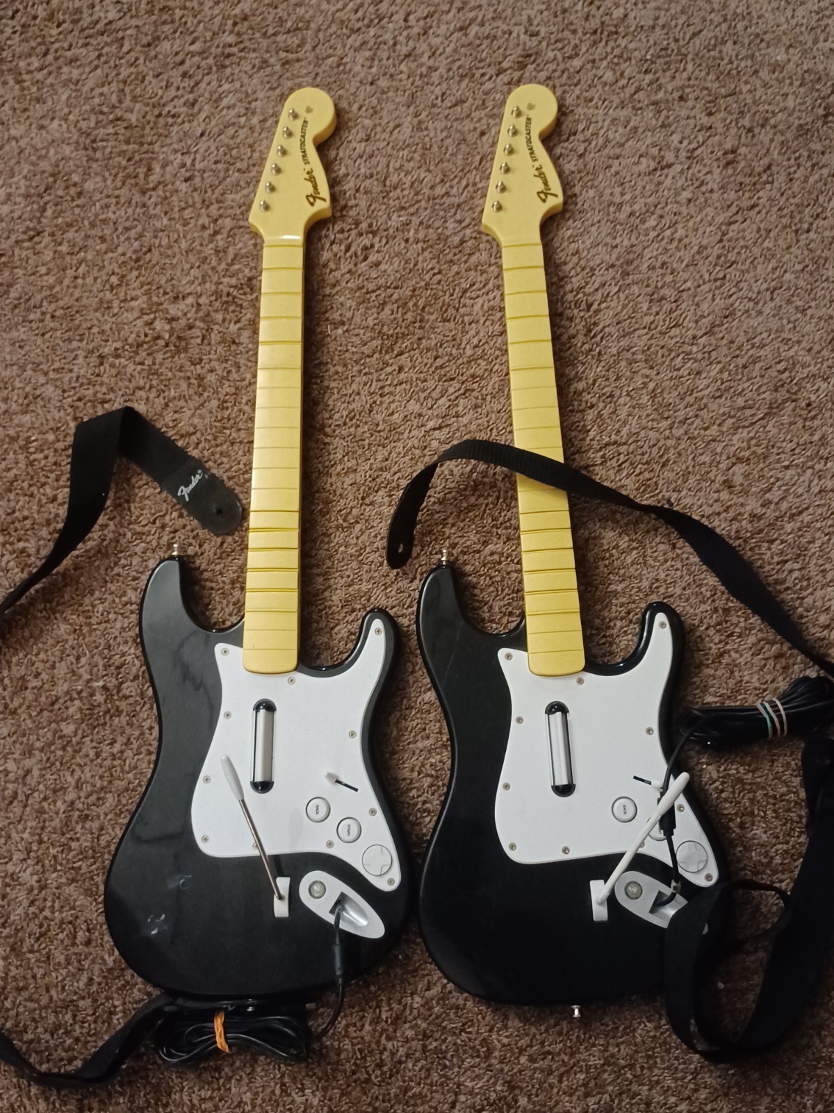 Lot Of 2 Rock Band Xbox 360 Harmonix Wired Fender Stratocaster Guitar 822152