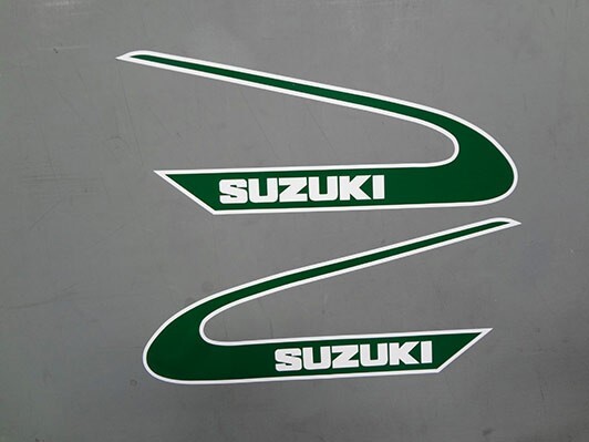 1973 - 1975 suzuki TM125 Fuel Tank decals 2pc sticker aufklebers 1974 Challenger