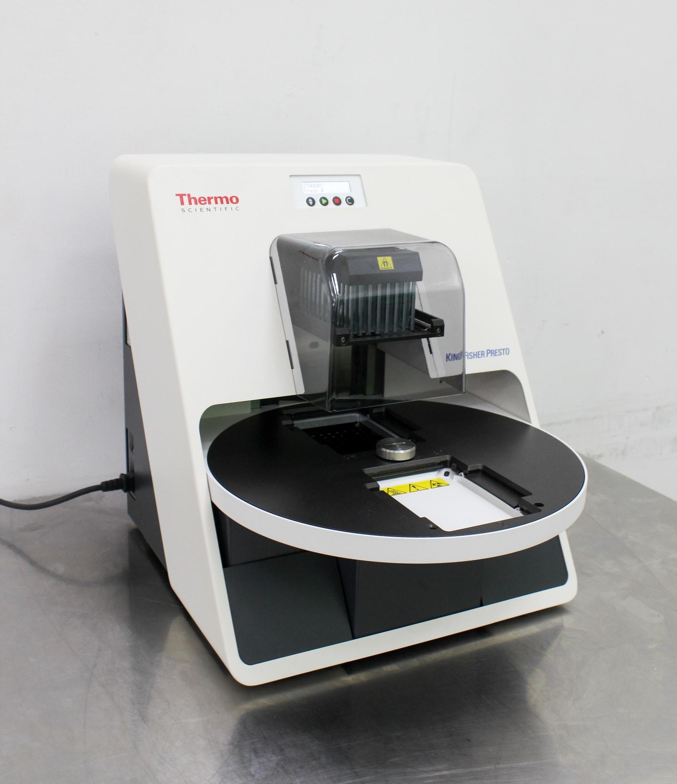 Thermo KingFisher Presto 96DW Purification Automate 100-240V (3320032097)
