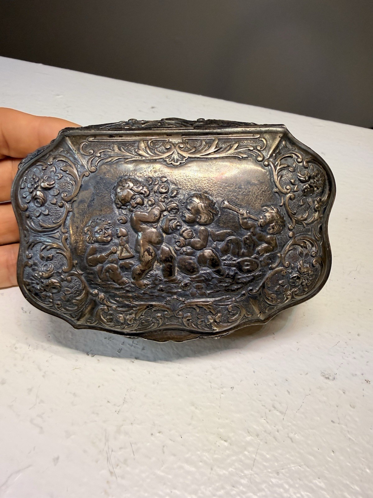 Antique J.D. Schleissner Hanau 800 Silver Rococo Revival Figural Casket Box
