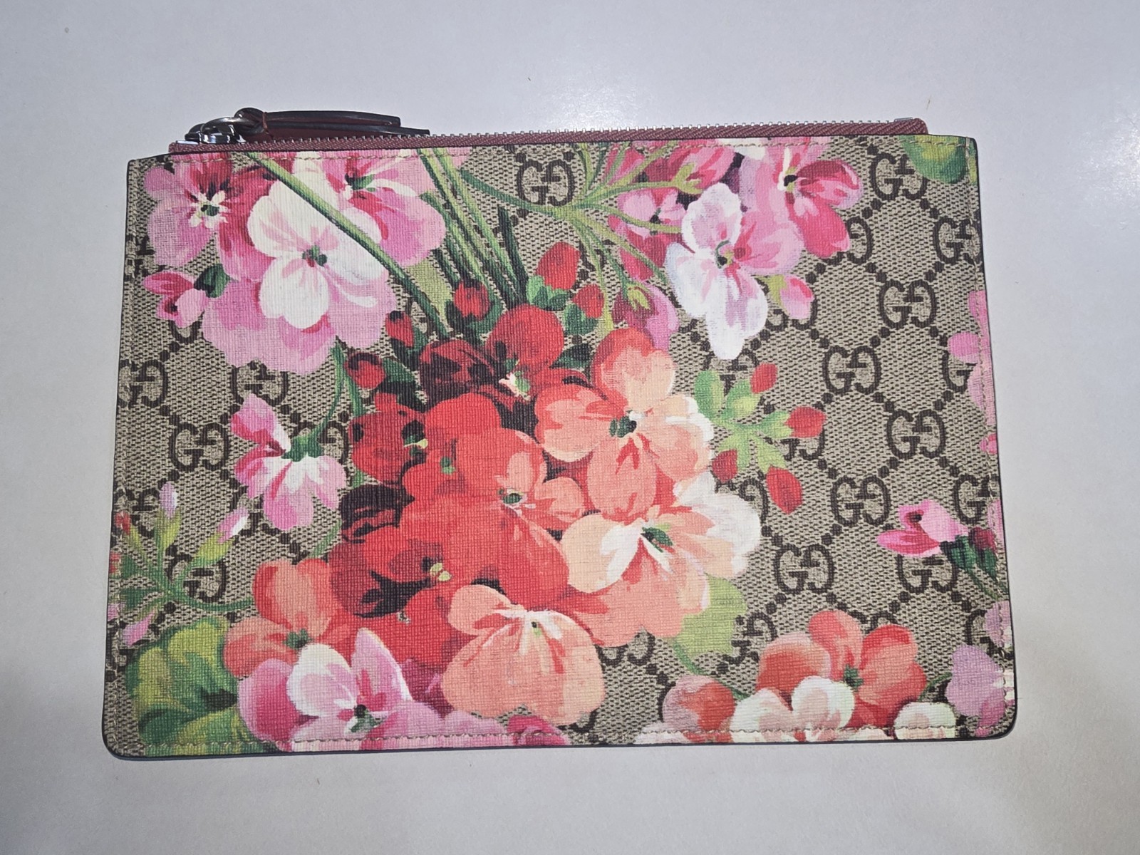 Gucci GG Monogram Blooms Pouch In Pink And Beige Gucci GG Monogram Blooms Pouch In Pink And Beige