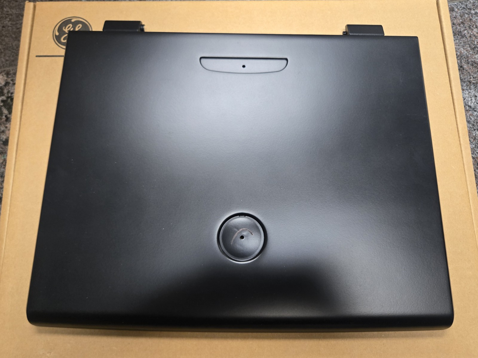 GE  VIVID E LCD BACK COVER ASSY BLACK