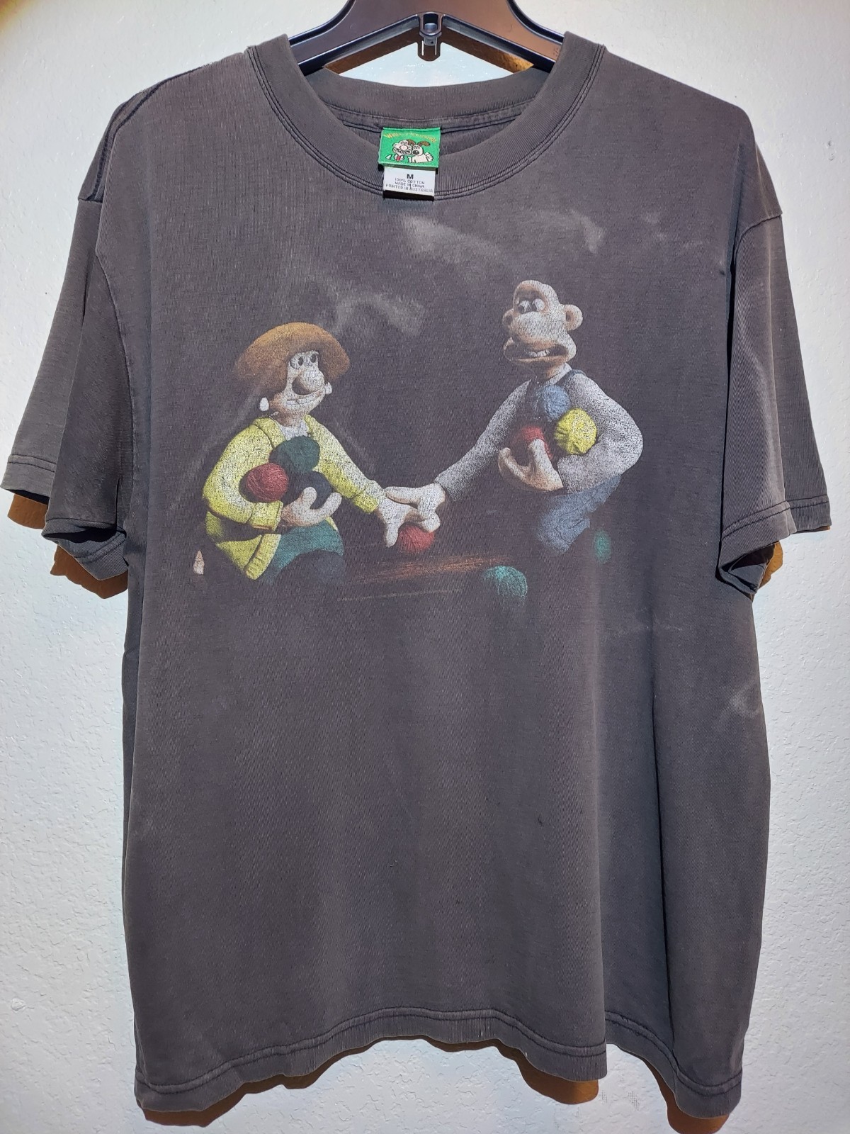 Vintage \'89 Wallace & Gromit Movie T-Shirt Distressed Thrashed GUC Medium Grunge