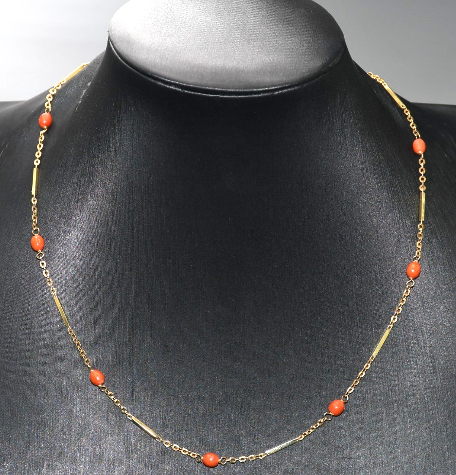 Unoaerre Necklace 18K Yellow Gold Heavy Chain With Vintage \'70 Corals, Italy