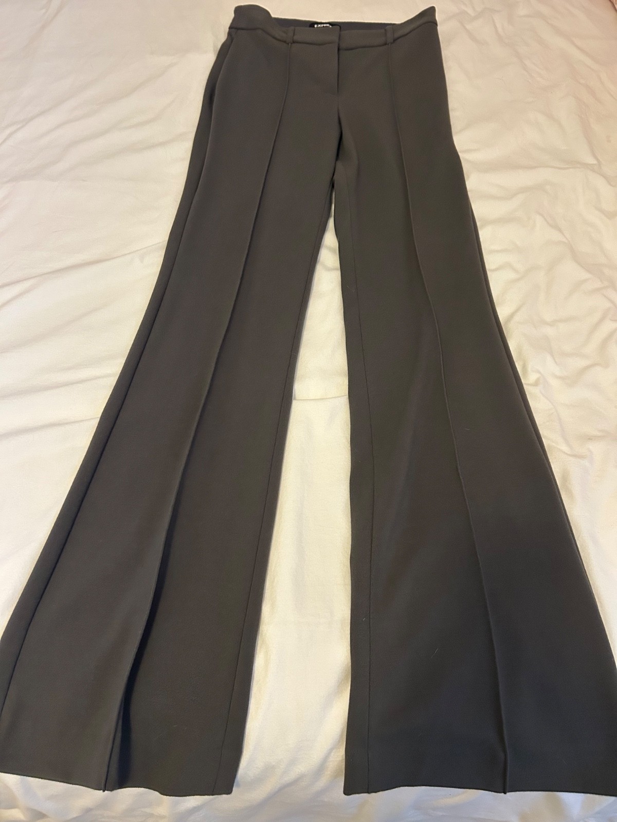 Express flare high-rise pant, gray, size 2R (NWOT)