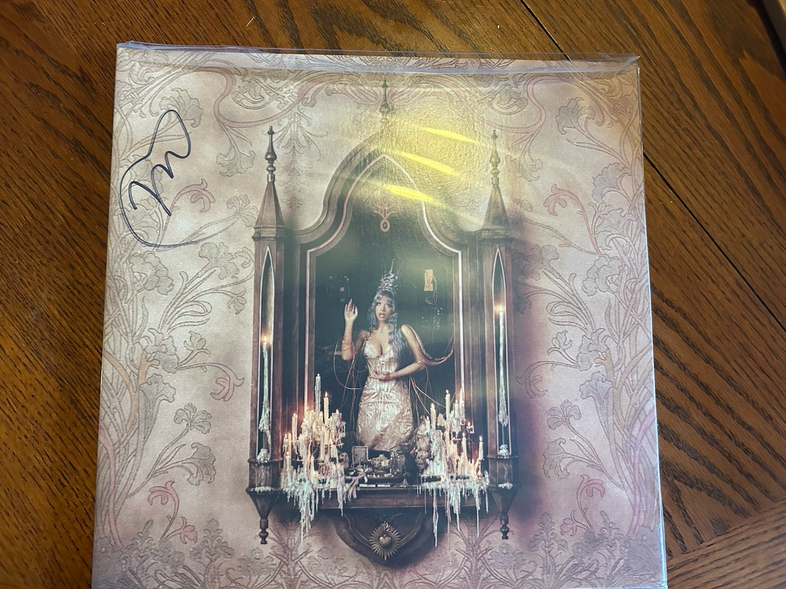 MELANIE MARTINEZ Hades Vinyl 2LP SIGNED COVER Aura Blue Newbury Comics A 🆕 ✅ MELANIE MARTINEZ Hades Vinyl 2LP SIGNED COVER Aura Blue Newbury Comics A 🆕 ✅