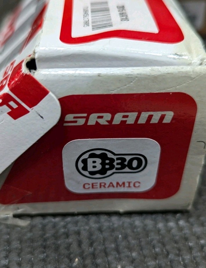 SRAM Truvativ BB30 BBright Direct Fit Ceramic Bottom Bracket 00.6415.035.010 SRAM Truvativ BB30 BBright Direct Fit Ceramic Bottom Bracket 00.6415.035.010