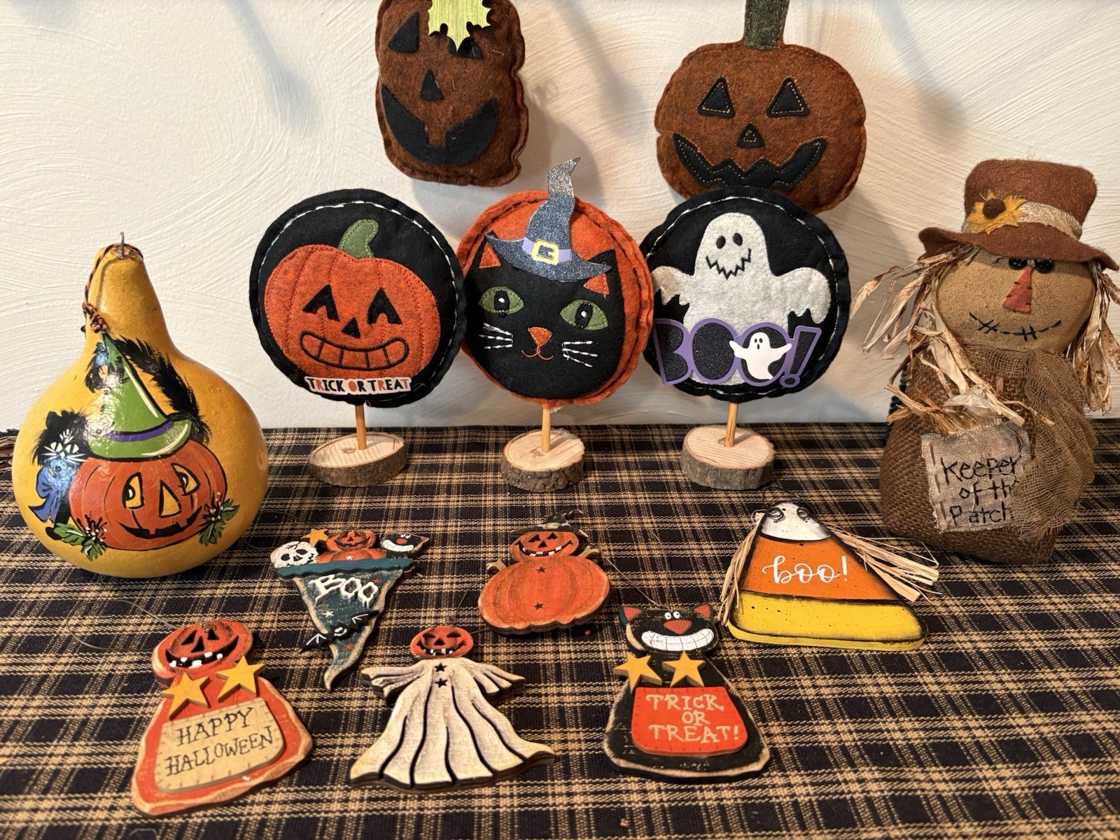 Lot Primitive Halloween Decorations 13 Pcs. Lot Primitive Halloween Decorations 13 Pcs.