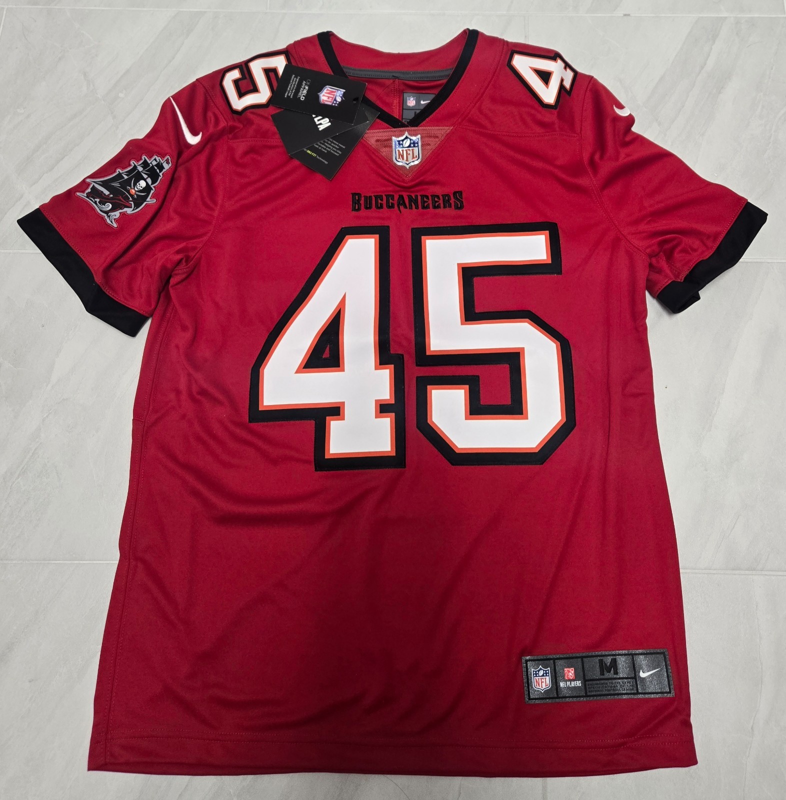 NWT Mens Devin White Tampa Bay Buccaneers Nike Vapor Stitch Limited Jersey - Red NWT Mens Devin White Tampa Bay Buccaneers Nike Vapor Stitch Limited Jersey - Red