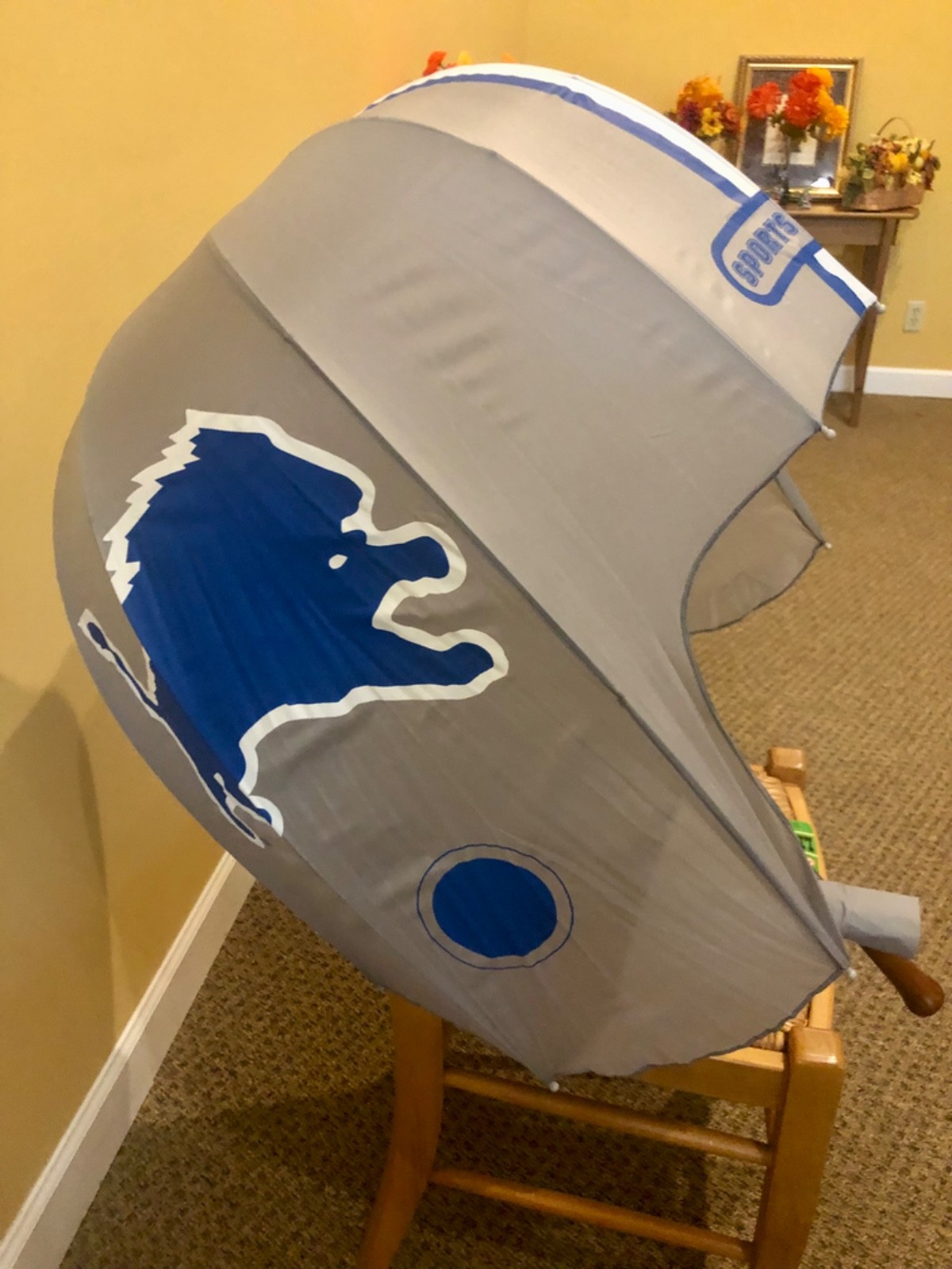 SPORTSBRELLA U-PICK NY GIANTS + OTHER NFL TEAMS FOOTBALL HELMET UMBRELLA NOS