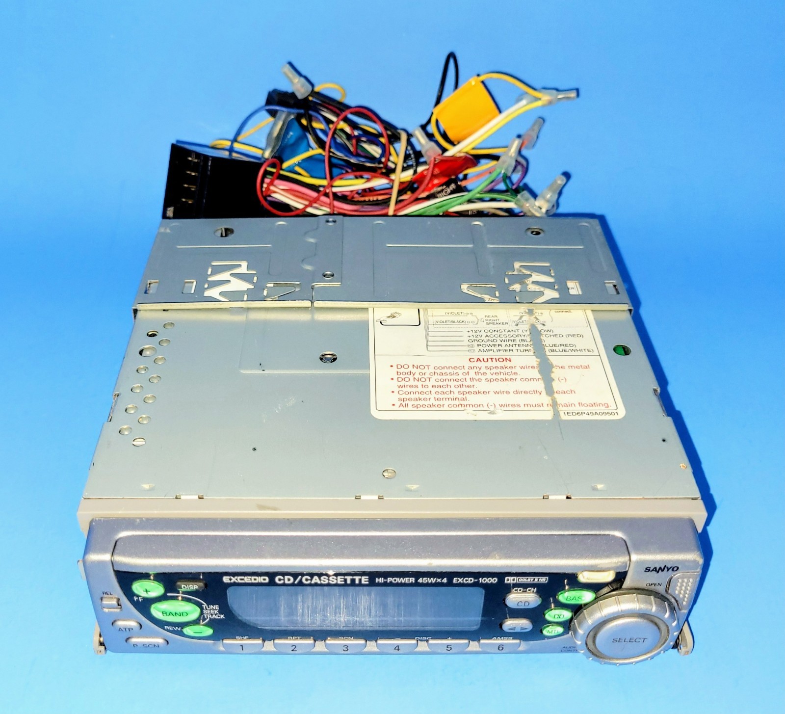 SANYO EXCD -1000 VINTAGE CASSETTE AND CD RADIO LOWRIDER Flip Down Face UNTESTED 