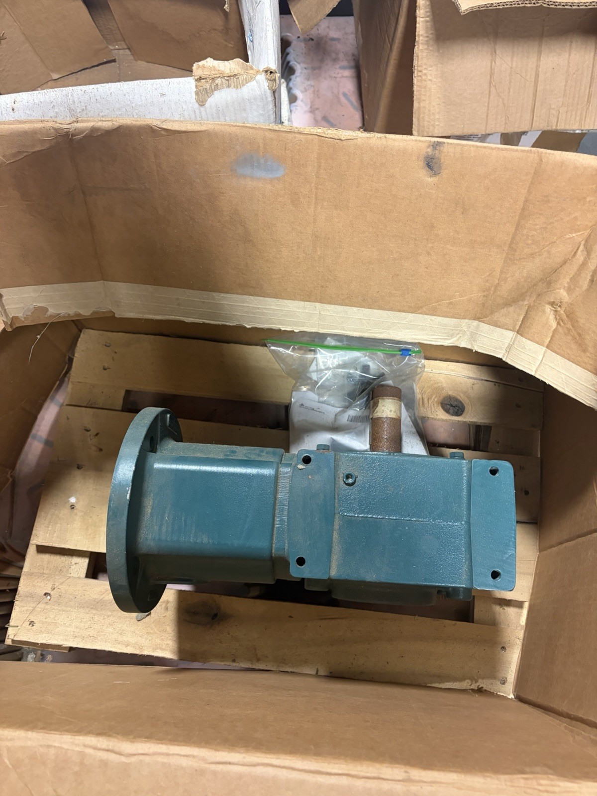 Dodge 35A20L18 Tigear 2 Gear Speed Reducer 20:1 Ratio 3.50 in Center Distance Dodge 35A20L18 Tigear 2 Gear Speed Reducer 20:1 Ratio 3.50 in Center Distance