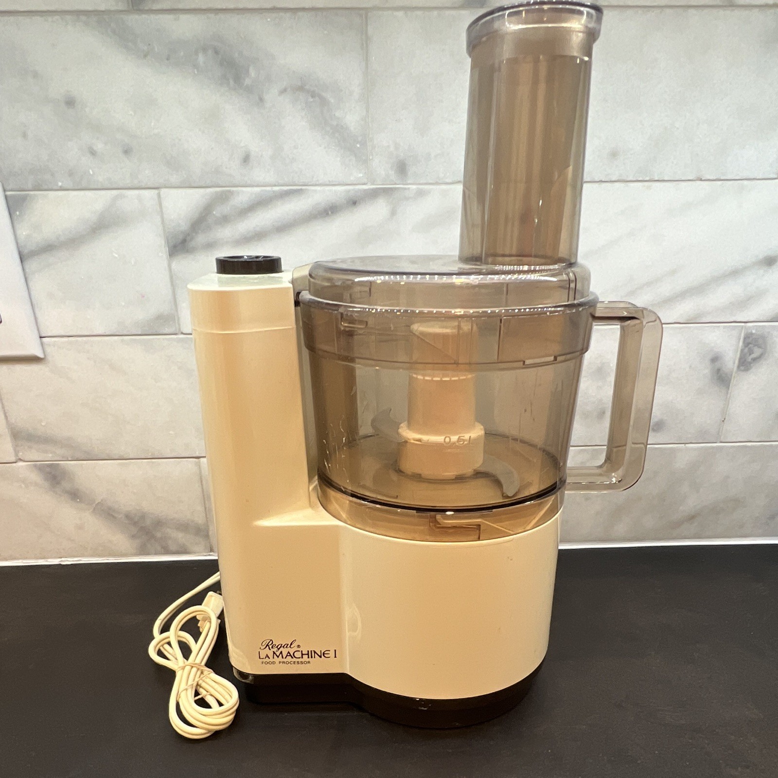Regal La Machine I V813 Mini Food Processor 0.5L 230W 120V Slice/Shred Regal La Machine I V813 Mini Food Processor 0.5L 230W 120V Slice/Shred