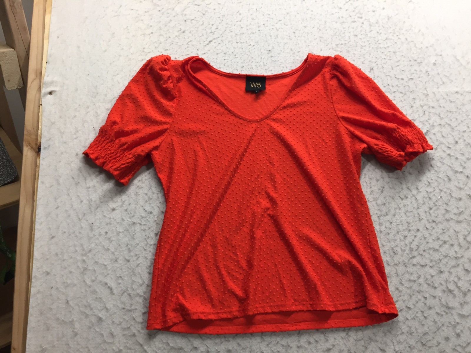 W5 Blouse Womens L Large Orange V Neck Short Balloon Sleeve Textured Dot W5 Blouse Womens L Large Orange V Neck Short Balloon Sleeve Textured Dot