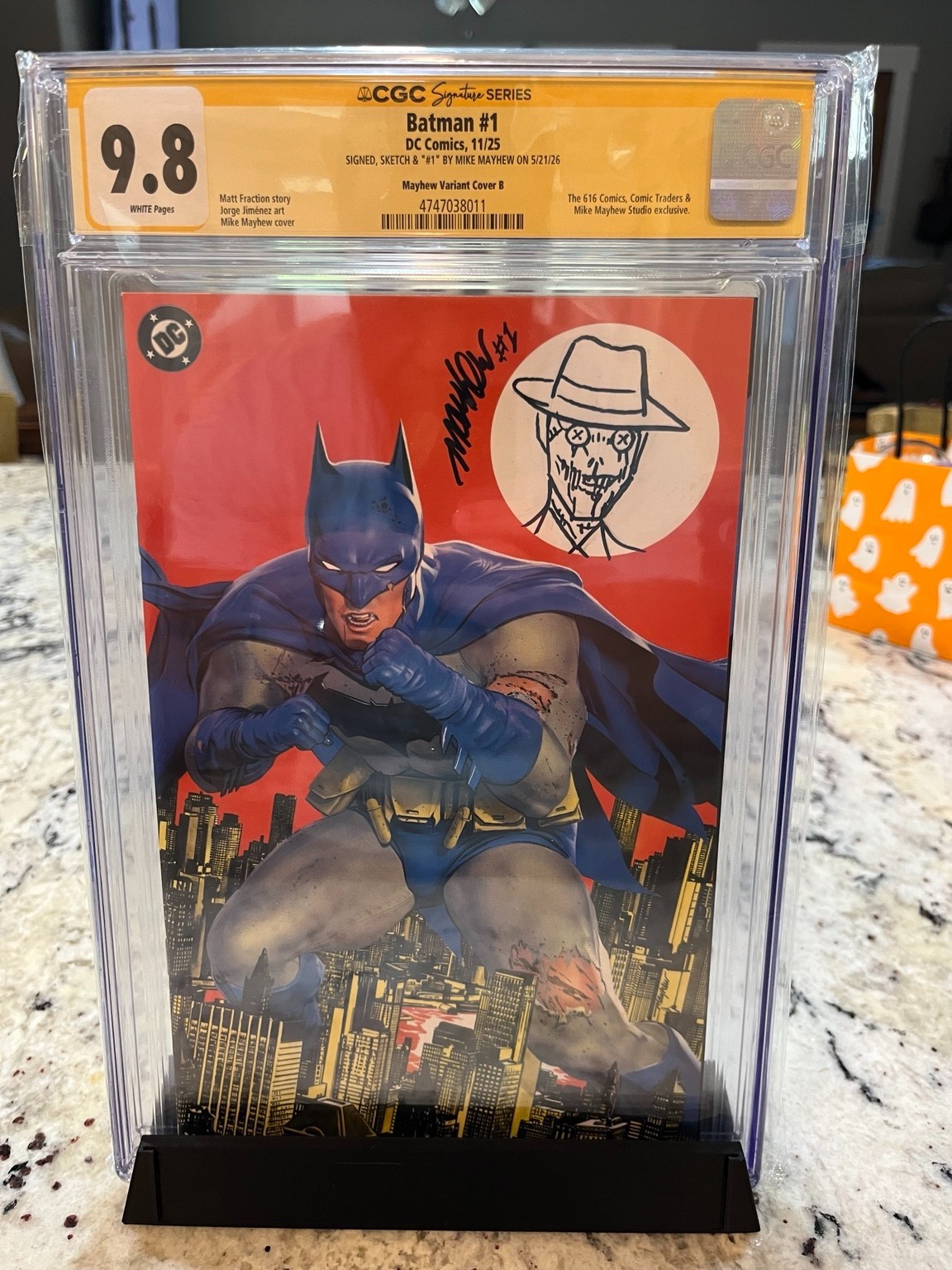Batman #1 CGC 9.8 SS Mike Mayhew Signed Scarecrow Sketch Remark 1st