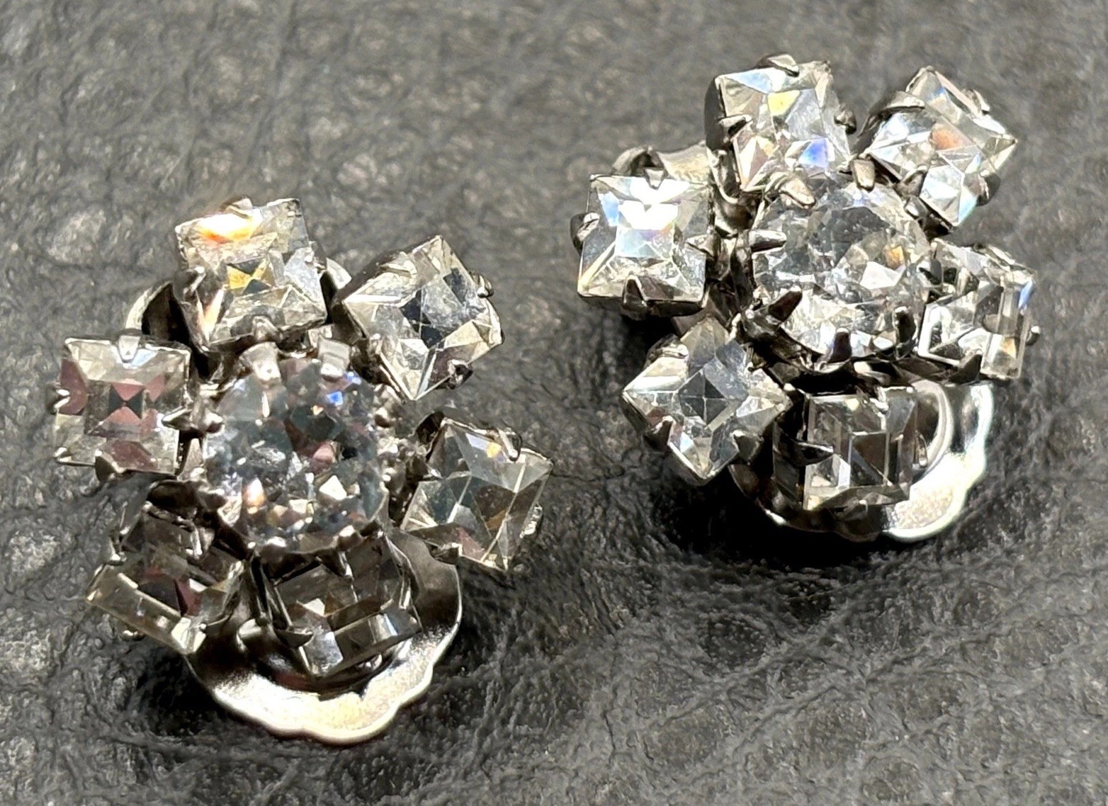 Vintage Signed Weiss Square Rhinestone Cluster Clip-On Earrings Silver Tone Vintage Signed Weiss Square Rhinestone Cluster Clip-On Earrings Silver Tone