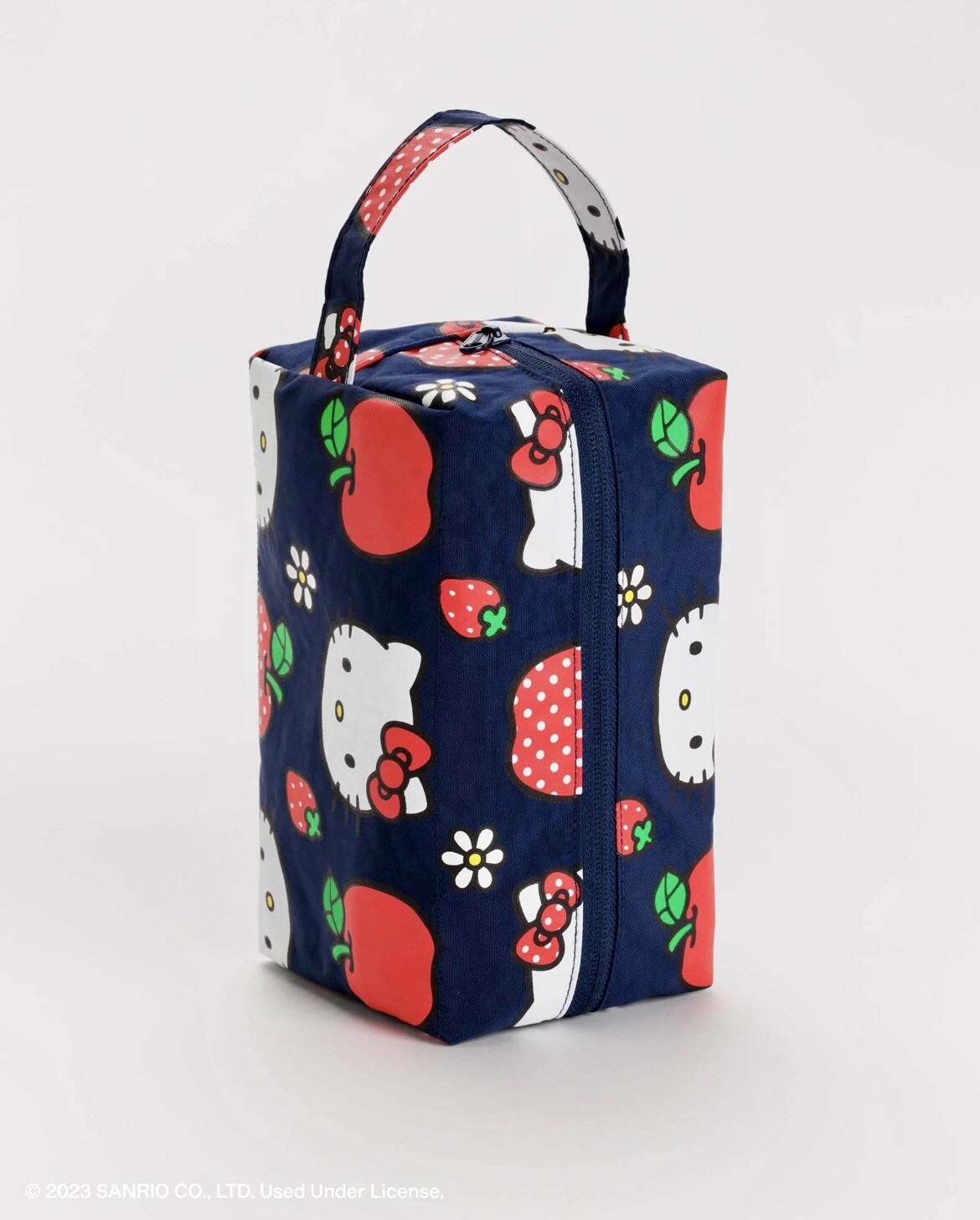 NEW Baggu x Sanrio DOPP KIT in “Hello Kitty Apple” Recycled Nylon SOLD OUT/RARE
