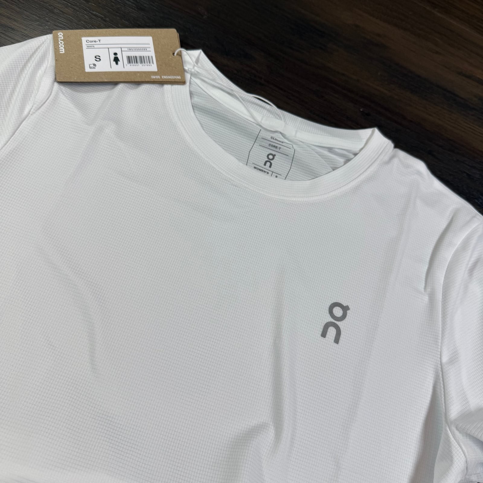 On Running Womens Core T Performance Shirt White Size S New Women Activewear
